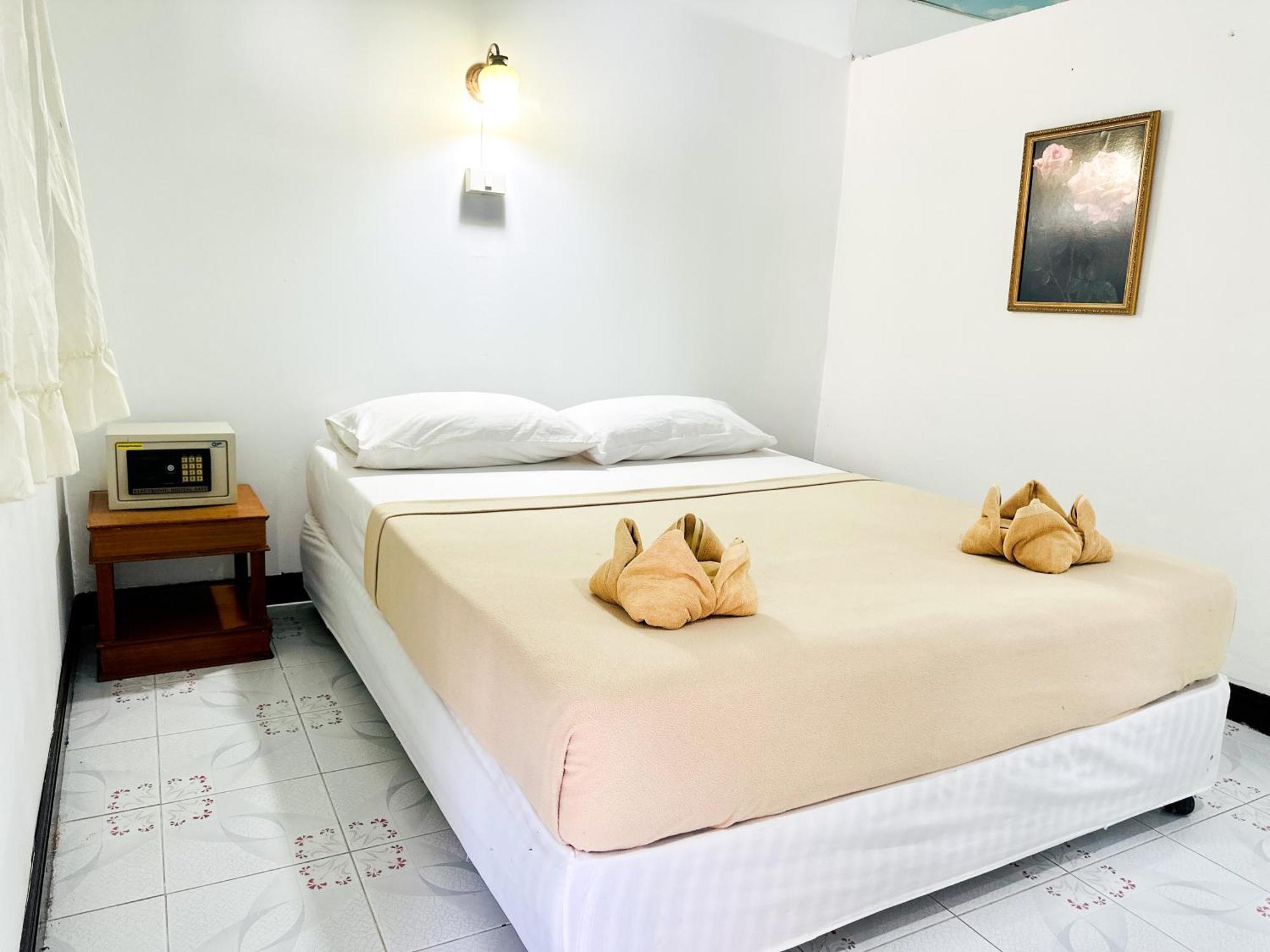 Bang Sit Guest House Фи Фи Айлънд Екстериор снимка