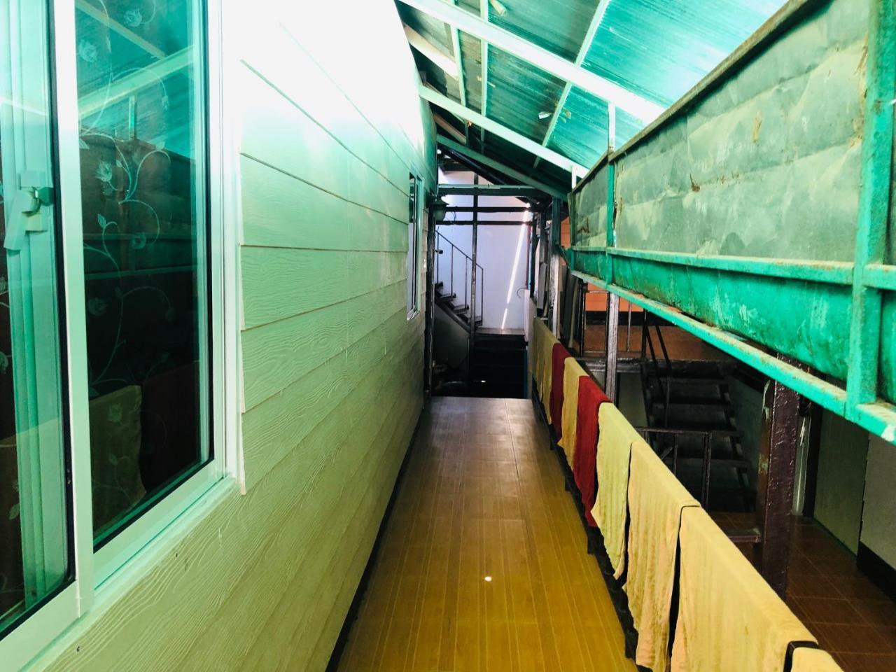 Bang Sit Guest House Фи Фи Айлънд Екстериор снимка