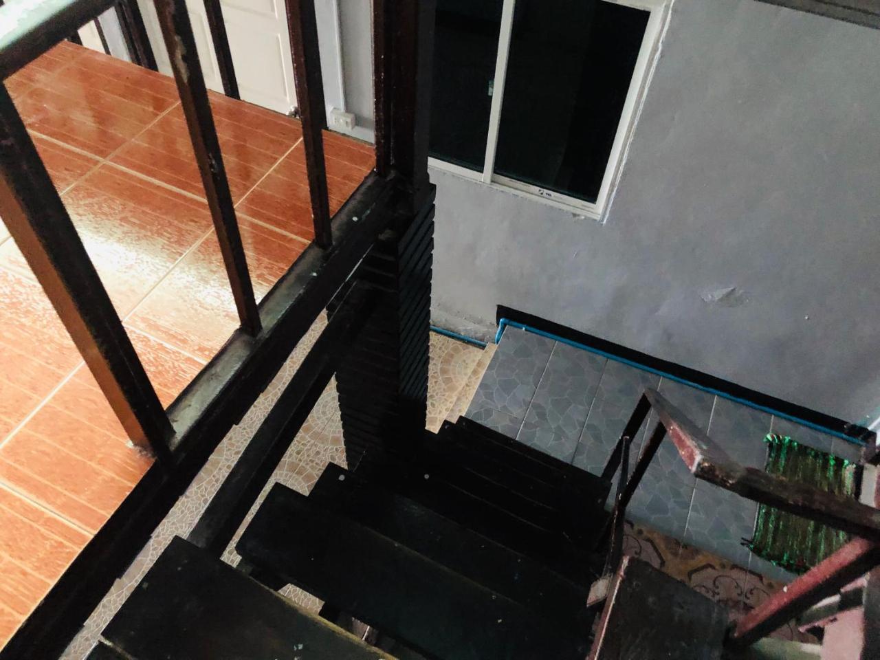 Bang Sit Guest House Фи Фи Айлънд Екстериор снимка